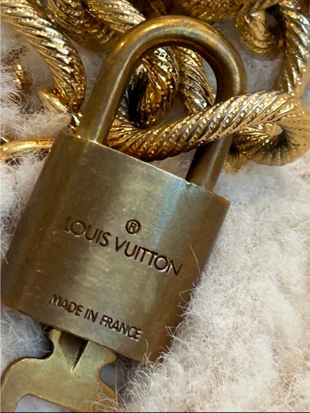 ✨Stunning Louis Vuitton repurposed-lock & key necklace✨